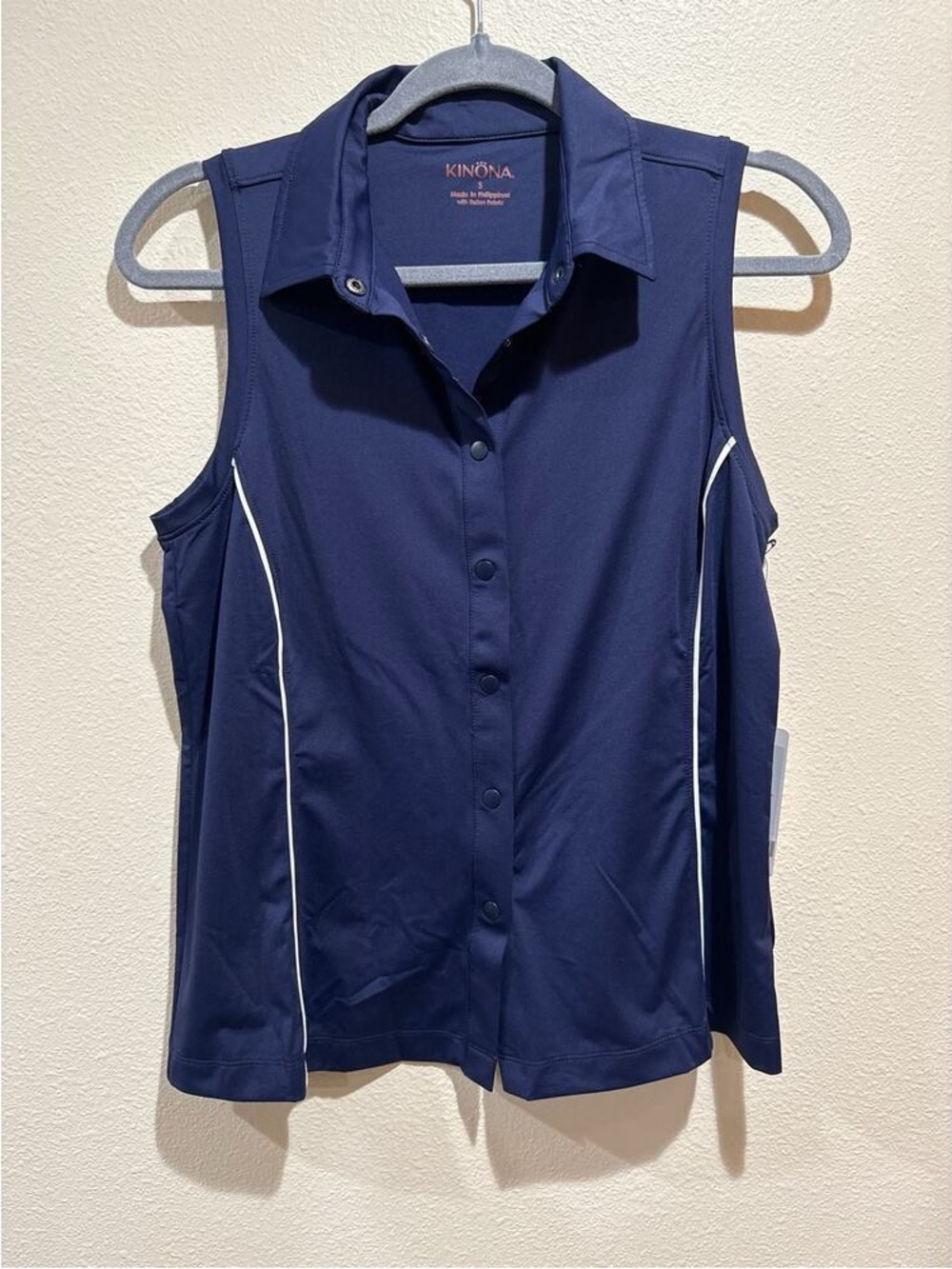 Kinona Navy Sleeveless Button-Down Polo Top with White Piping